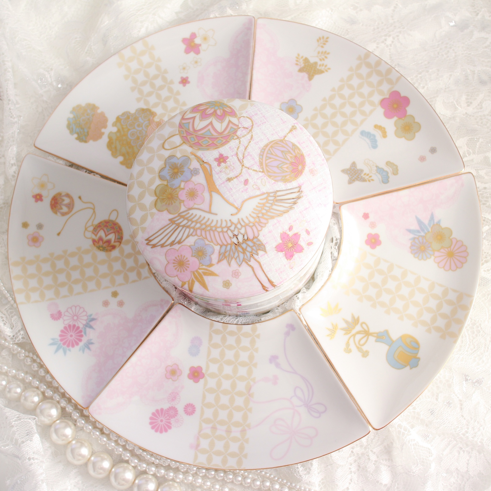 モダン 金彩 折鶴 陶磁器 重箱★段重 ハイカラ 古民家 デザイン 骨董 粋 モダン 金彩 折鶴 陶磁器 重箱☆段重 ハイカラ 古民家 デザイン