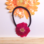 赤い薔薇のヘアゴム