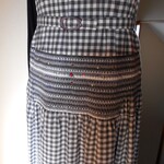 スモッキング刺繡ジャンパースカート