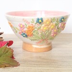 茶碗オレンジ色の花束
