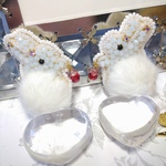 限定2点 キラッキラ ビーズ刺繍ブローチうさぎ🐰 雪うさぎ双子 干支 卯年