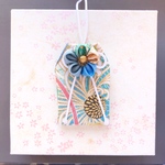 （輝く未来へ）元巫女が作る花のお守り袋