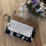 コインポーチ　北欧黒いお花