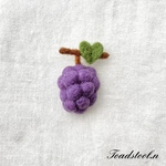ぶどう🍇 羊毛フェルト フルーツ ブローチ