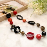 赤と黒のロングネックレス 