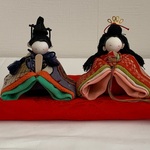 ちりめん雛人形 赤座布団付き①