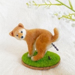 【羊毛フェルト】踏ん張る柴犬の置き物（〜見つめる編〜）