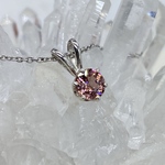 ジルコン（ピンキッシュシャンパン 0.85ct 天然石）のネックレス 