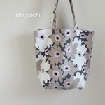 たためる🎶ちょっと大きめ トートバッグ★エコバッグ★サブバッグ★縦長  北欧柄 monia kukkia