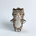 ④おともだちキジシロ猫チャーム　バッグチャーム　刺繍　ビーズ刺繍　ねこ