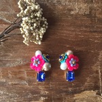 再再再販　＊ビンテージ　お花ピアス＊No.1