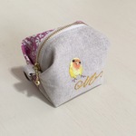 mo-chin様オーダー品☆コザクラインコの手刺繍のキャラメルポーチ