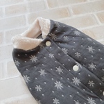 犬服M 雪柄キルト ブルーグレー バックオープン(背中開き)✨送料無料✨