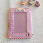 うさぎ🐰　トレカケース　トレカケースデコ　ビーズ刺繍