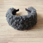 もこもこファーのカチューシャ（モスグリーン）