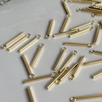 【10個】18mm ステンレス製　スクエアバーチャーム