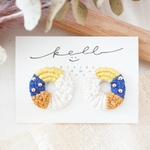 【 hoop 】紺 / 刺繍ピアス（ イヤリング ）