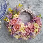 Lune Bonheur＜couleur de printemps＞＊受注制作＊ハーフムーンリース＊スプリングリース＊冬＊春＊ミモザ＊プリザーブドフラワー＊お花＊ギフト＊結婚祝い＊新築祝い＊ひなまつり