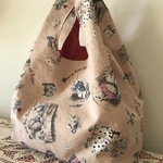 《ご予約品》バッグにひとつ♪レジ袋Mサイズの折り畳みバッグ（コンビニ弁当入ります♪）
