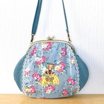 がま口ショルダーバッグ(薔薇の女の子、大きめ)