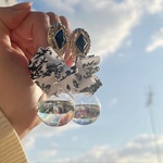 〈再販♡〉しゃぼん玉ガラス×アンティーク風ボタン×リボンの大ぶりイヤリング・ピアス〈ブラック〉
