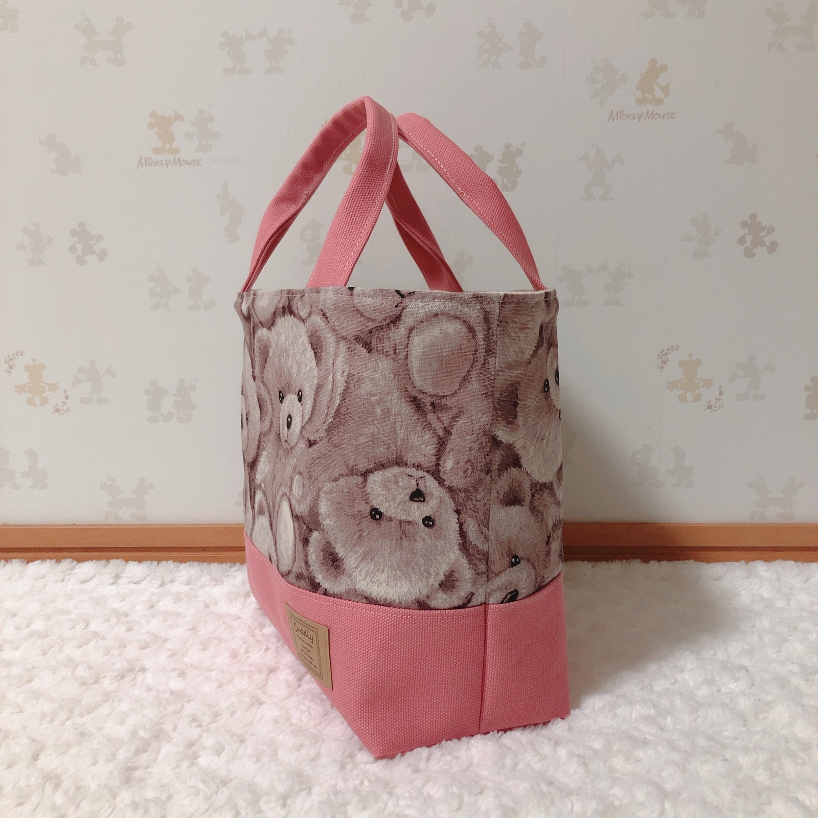 1442．大人可愛い テディベアだらけ柄 ランチバッグ くすみピンク