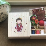 手のひらの裁縫箱「振袖ちゃん」