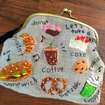 カフェメニュー柄刺繍がま口ポーチ