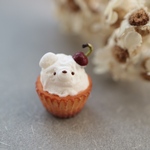 ミニチュア　ミニチュアフード　ミニチュアスイーツ　ミニチュアパン　ミニチュアケーキ　樹脂粘土　カップケーキのくまさん