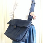 メッセンジャーＭ　コン　帆布