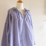 【☆】40％off  ストライプブルーフリルネックブラウス
