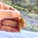 ヨルさん　樹脂ピアス