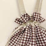 たっぷり入るギンガムチェックの巾着トートバッグ