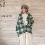 a.myu グリーンとキナリ腰丈ストールドロップカーディガン