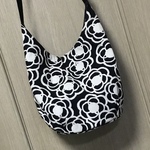 ふっくらバルーン型大きめショルダーバッグ《軽量》香りのない花