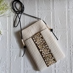 インド刺繍リボン　ヌビキルト　スマホポーチ【オリーブ】