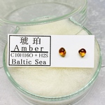 ✴︎No.767-b✴︎鉱物標本✴︎ バルト海産 ナチュラル アンバーのピアス b