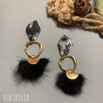 RUKIRIRIA #733 ブラックファーピアス  大ぶりピアス 大ぶりイヤリング 