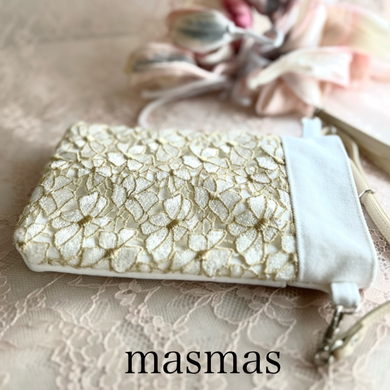 ❤️最高級ゴールドラメお花レース❤️スマホ❤️お財布ショルダー❤️ちょこっとお出かけ❤️白　厚手キャンバス生地　めちゃ高級レース 4,949円