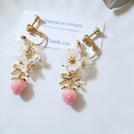 ゆれる苺イヤリングorピアス