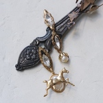 Tyene ハンドメイドピアス　ヴィンテージアクセサリー