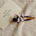 【1/21販売分お一人様一点まで】フレンチブルドッグ　ヘアクリップ　パイドB