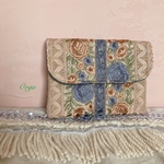 jewel porch 〜 2way インド刺繍リボンの蓋付きポーチ　ベージュ×くすみブルー
