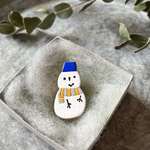 雪だるマンのブローチ・blue