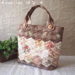 シックなプリント＊ヘキサゴンつなぎのトートバッグ２３＊