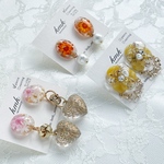 【ハッピーバック❣】ピアス　レジン　レジンアクセサリー　レジンアクセ　レジンピアス　ドライフラワーアクセサリー　ドライフラワーアクセ　