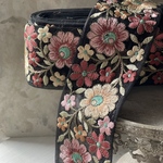 [実物のお色味と違う場合があります] インド刺繍リボン　花　インド刺繍　スパンコール　刺繍リボン　リボン　りぼん　※10月8日よりゆうパケットにて発送