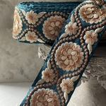 [実物のお色味と違う場合があります] インド刺繍リボン　花　インド刺繍　スパンコール　刺繍リボン　リボン　りぼん　※10月8日よりゆうパケットにて発送