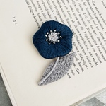 お花刺繍ブローチ＊ネイビー