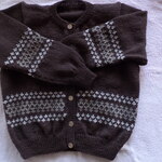 kumamon様オーダー　焦げ茶色のシックな編み込みカーディガン